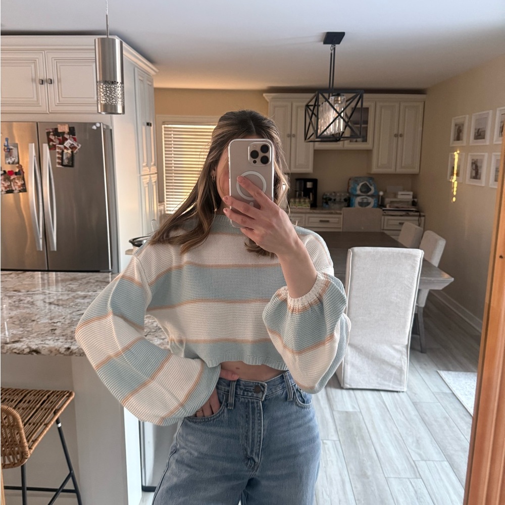 KITTENISH Blue Cream Striped Cropped Knit Sweater Women’s Small - Picture 2 of 7